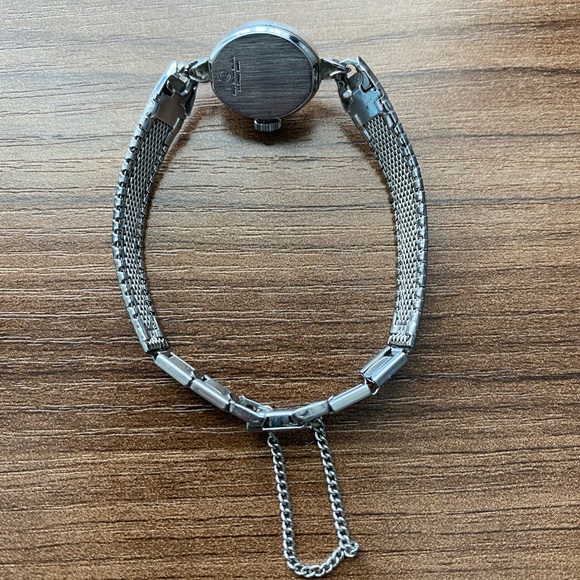 Elgin Accessories Elgin Ladies Silver Wrist Watch Poshmark — free download